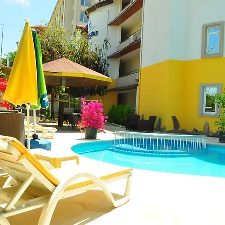 Aparthotel Almila 2*