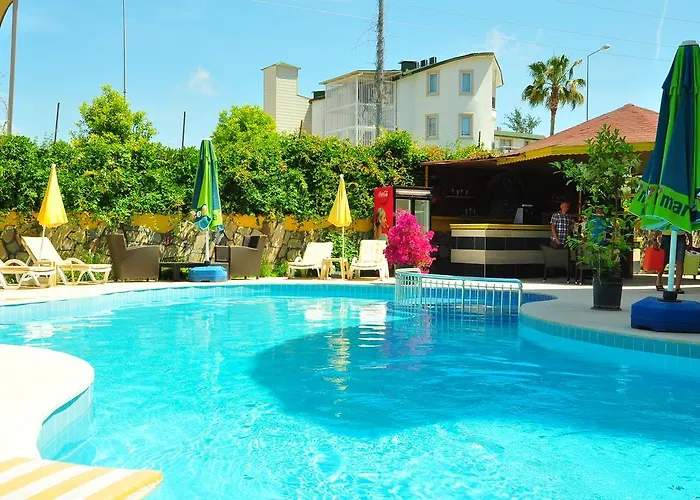 Ξενοδοχείο με διαμερίσματα Almila 2*