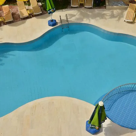 Almila Aparthotel Side