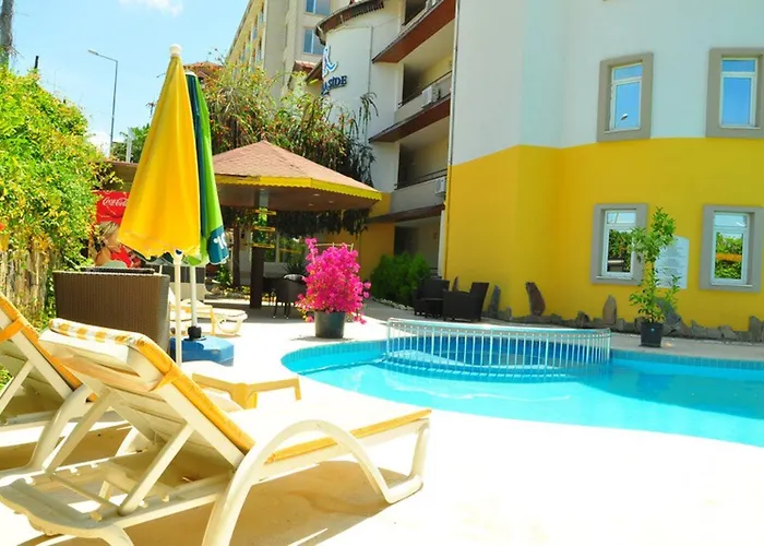 Apart Otel Almila 2*