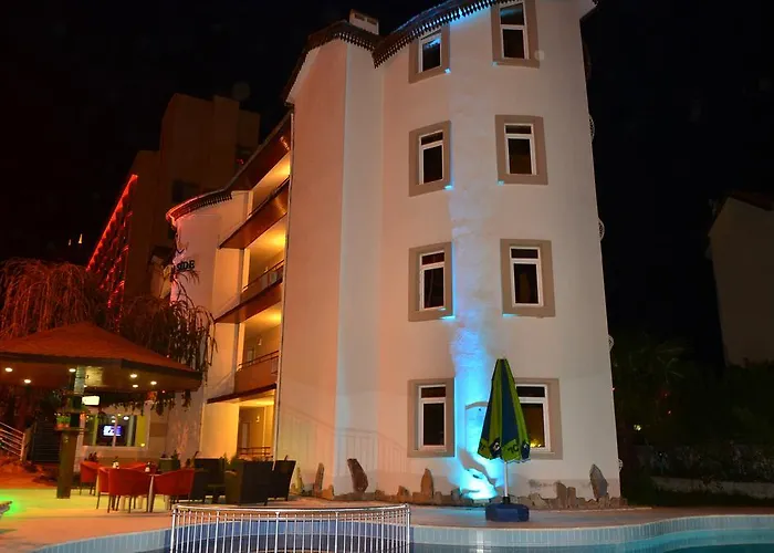 Apart Otel Almila Side
