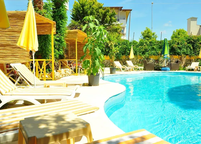 Apart Otel Almila Side