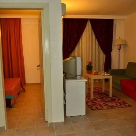 Apart-hotel Almila Side