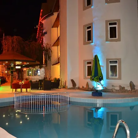 Apart-hotel Almila 2*