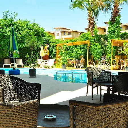 Aparthotel Almila