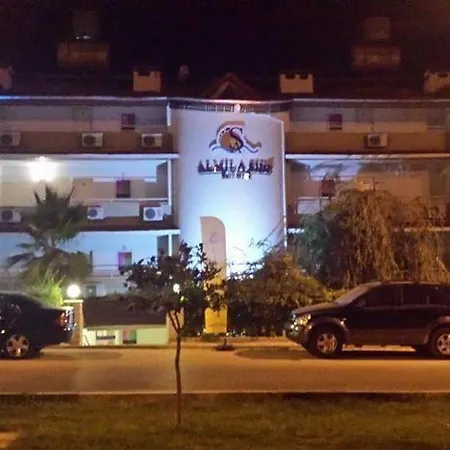 Apart-hotel Almila Side